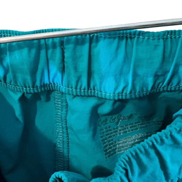 Cat & Jack Blue Shorts Medium Size 7/8 Ruffled Pockets Embroidered Drawstring - Picture 4 of 4